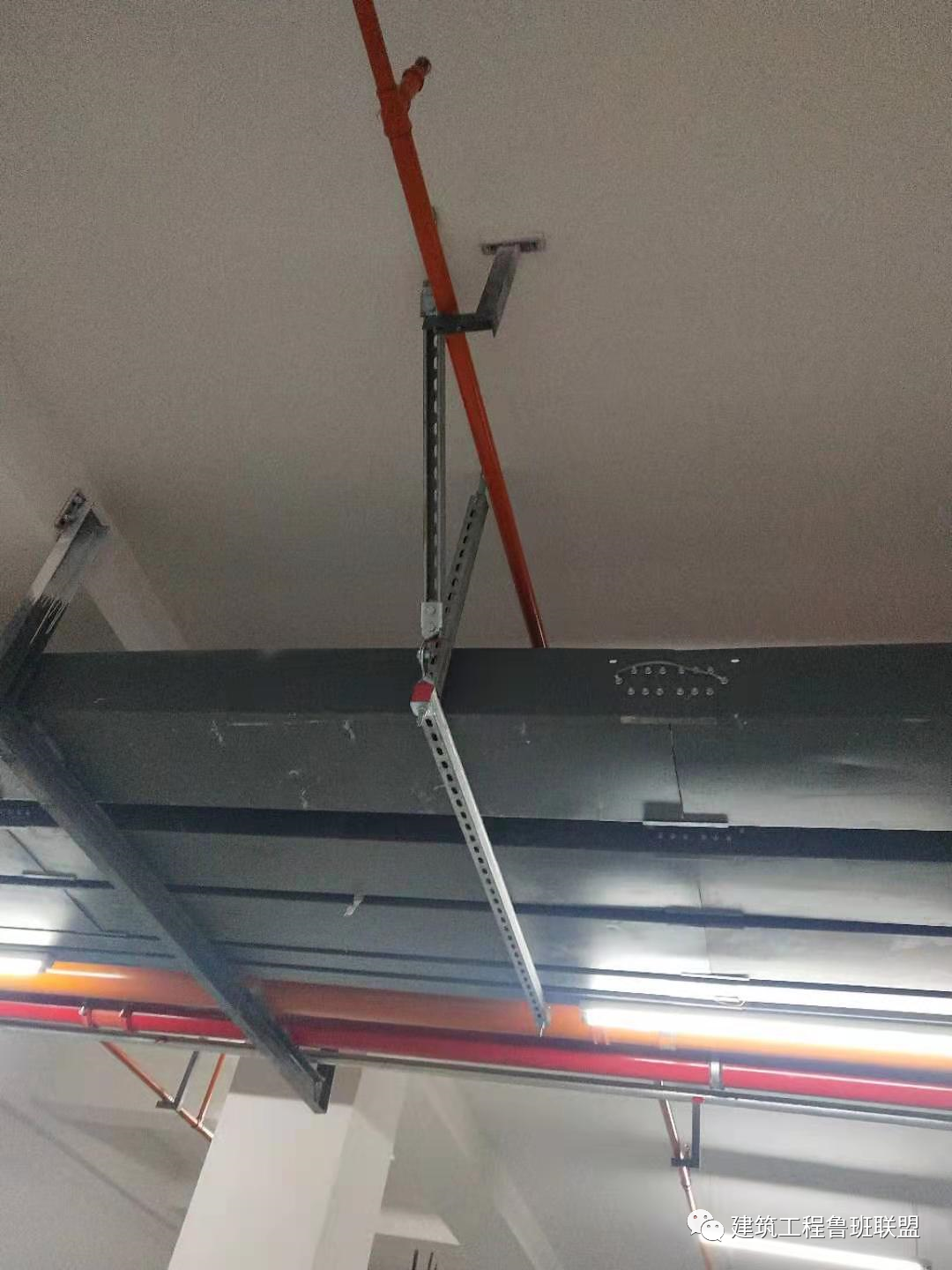 成品支吊架c型钢配件_钢材吊架_成品支吊架图片